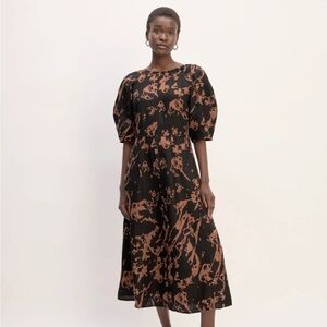 everlane the linen short sleeve scoop midi dress Carob Brown Abstract size 10